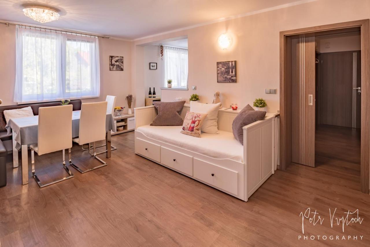Apartman Na Lipne Frymburk Dış mekan fotoğraf
